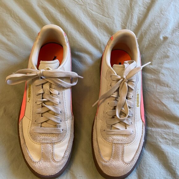 Puma Women's Club II Era Sneaker - Size 7 - Picture 2 of 4